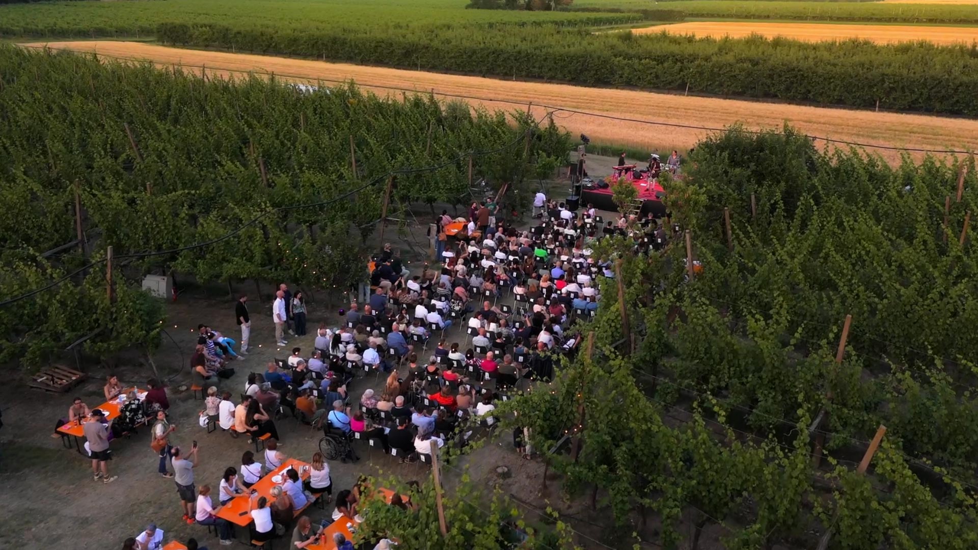 2026_background_hero_home_altern_a_video